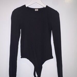 Aritzia Wilfred Black Ribbed Long Sleeve Top